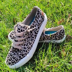 BLOWFISH Ladies Tan Black Cheetah Sneakers Size 9.5